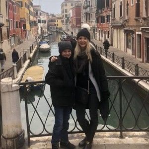 Meet your Posher, Posh